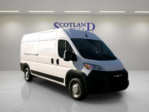 Bright White Clearcoat 2025 RAM ProMaster 2500 Tradesman