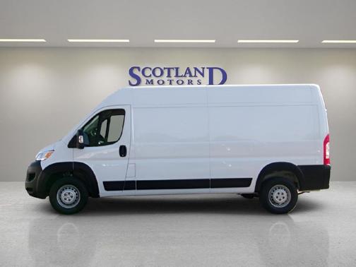 Bright White Clearcoat 2025 RAM ProMaster 2500 Tradesman