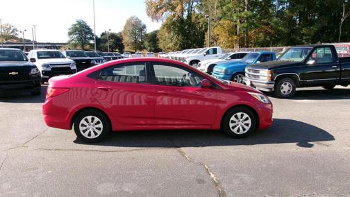 2016 Hyundai Accent SE