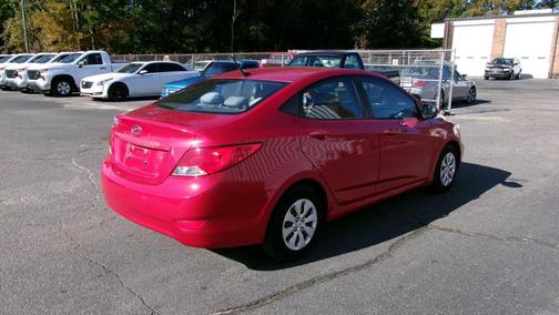 2016 Hyundai Accent SE