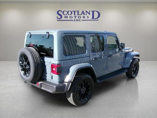 2025 Jeep Wrangler 4xe Sahara