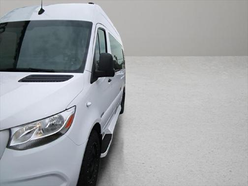 2022 Mercedes-Benz Sprinter 2500 Standard Roof