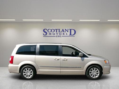 Cashmere/Sandstone Pearlcoat 2015 Chrysler Town & Country Touring