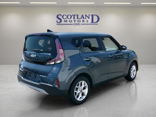 Gravity Gray 2025 Kia Soul LX