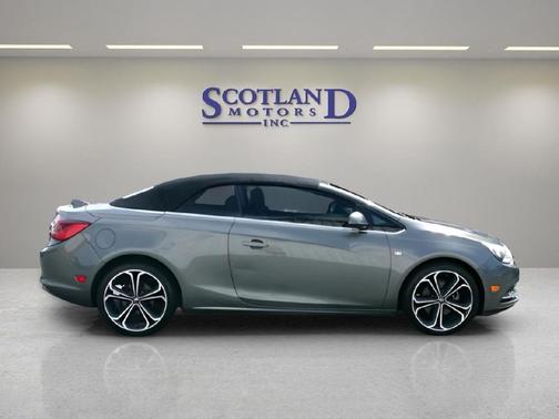 Summit White 2017 Buick Cascada Premium