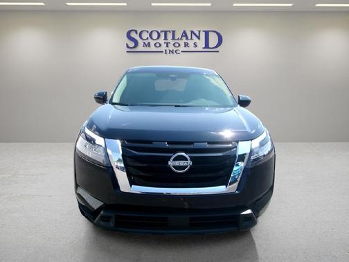 2025 Nissan Pathfinder S FWD