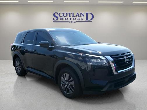 2025 Nissan Pathfinder S FWD