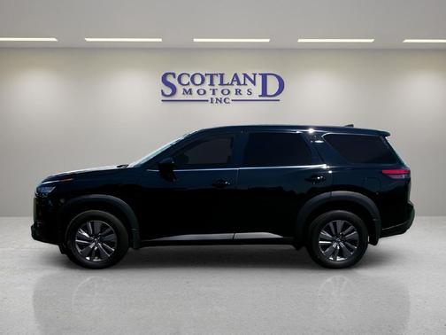 2025 Nissan Pathfinder S FWD