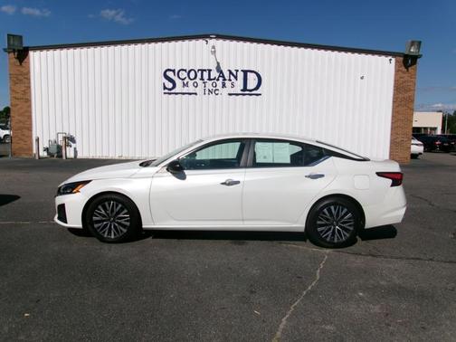 2024 Nissan Altima 2.5 SV