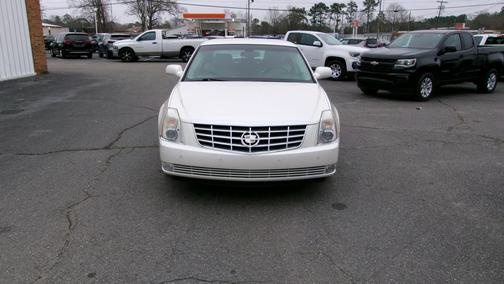 2009 Cadillac DTS 1SB
