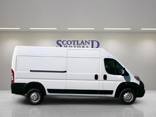 Bright White Clearcoat 2025 RAM ProMaster 2500 Tradesman