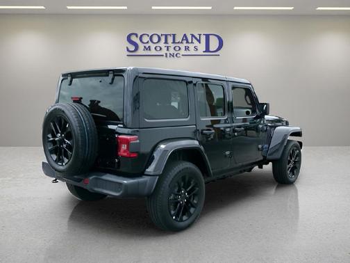 Black Clearcoat 2025 Jeep Wrangler 4xe Sahara