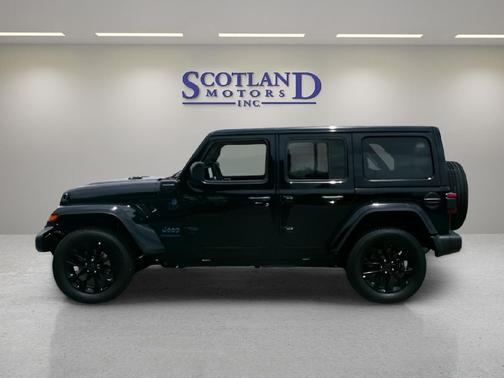 Black Clearcoat 2025 Jeep Wrangler 4xe Sahara