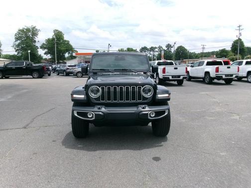 Black Clearcoat 2025 Jeep Wrangler 4xe Sahara