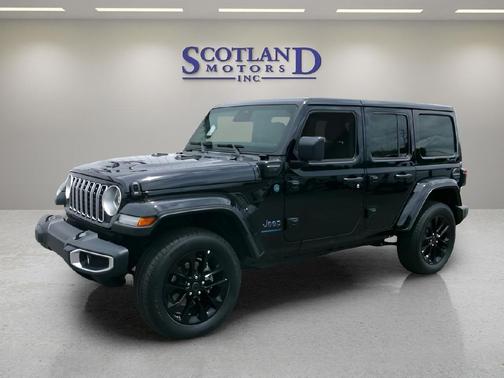Black Clearcoat 2025 Jeep Wrangler 4xe Sahara
