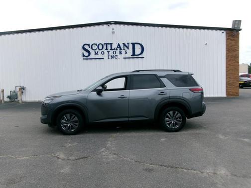 Gun Metallic 2025 Nissan Pathfinder SV 4WD