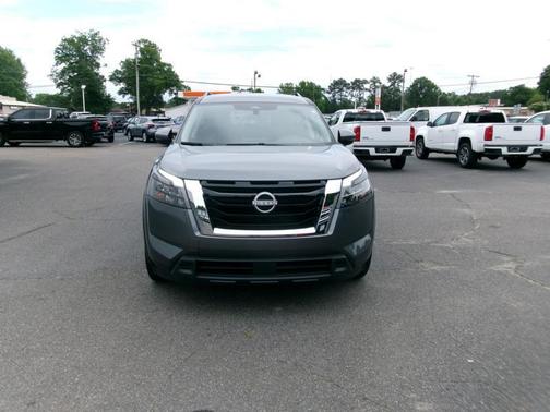 Gun Metallic 2025 Nissan Pathfinder SV 4WD