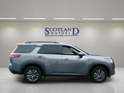 Gun Metallic 2025 Nissan Pathfinder SV 4WD
