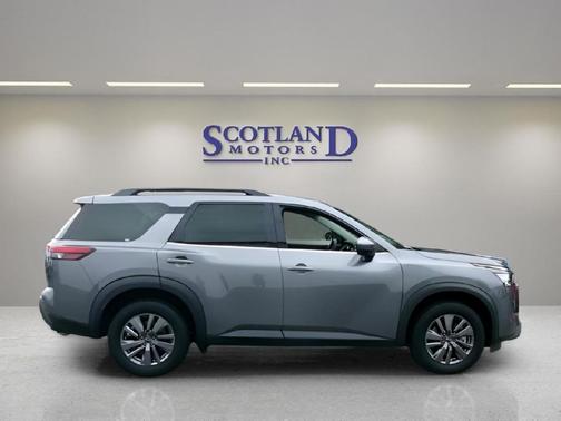 Gun Metallic 2025 Nissan Pathfinder SV 4WD