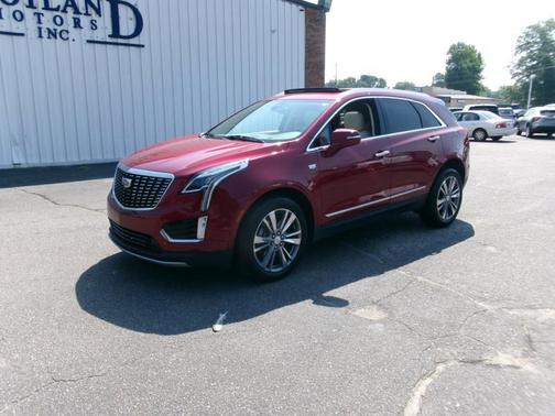 Red Horizon Tintcoat 2020 Cadillac XT5 Premium Luxury