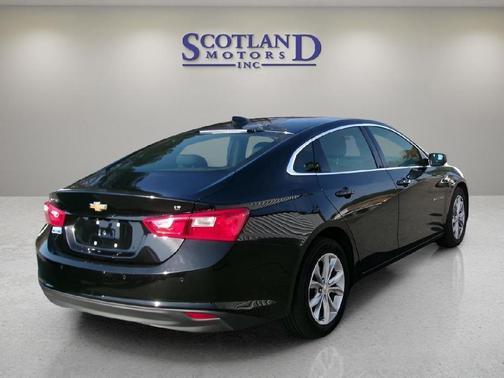 BLACK 2025 Chevrolet Malibu FWD 1LT