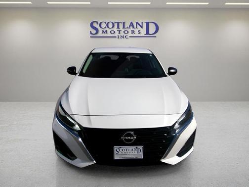 Pearl White Tricoat 2024 Nissan Altima 2.5 SV