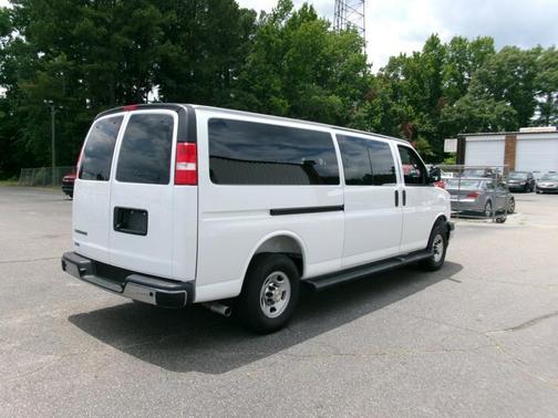 Summit White 2025 Chevrolet Express 3500 RWD 3500 Extended Wheelbase LT