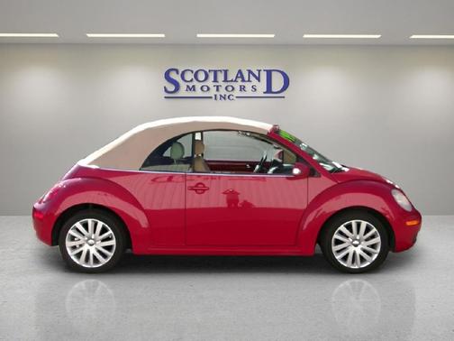 2008 Volkswagen New Beetle SE