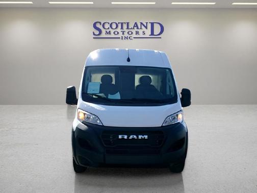 Bright White Clearcoat 2025 RAM ProMaster 2500 Tradesman