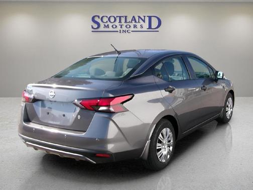 2024 Nissan Versa 1.6 S