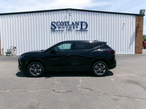 Black 2025 Chevrolet Blazer 2LT