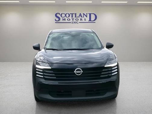 Super Black 2025 Nissan Kicks S