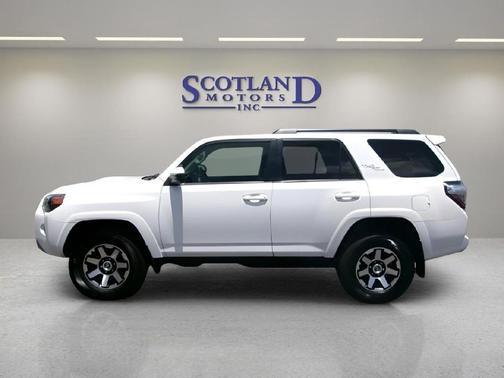 2024 Toyota 4Runner TRD Off Road