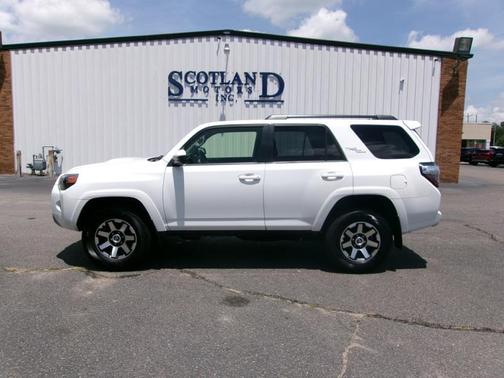 2024 Toyota 4Runner TRD Off Road