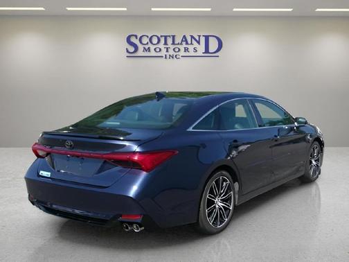 Parisian Night Pearl 2020 Toyota Avalon Touring