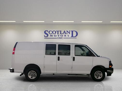 2023 GMC Savana 2500 Work Van