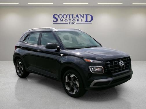 2024 Hyundai VENUE SEL