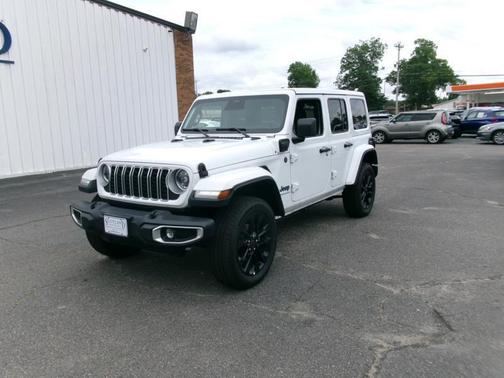 Bright White Clearcoat 2025 Jeep Wrangler 4xe Sahara