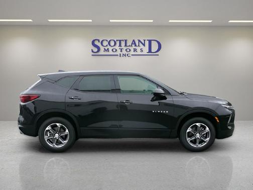 Black 2025 Chevrolet Blazer 2LT
