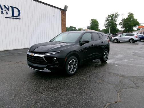 Black 2025 Chevrolet Blazer 2LT