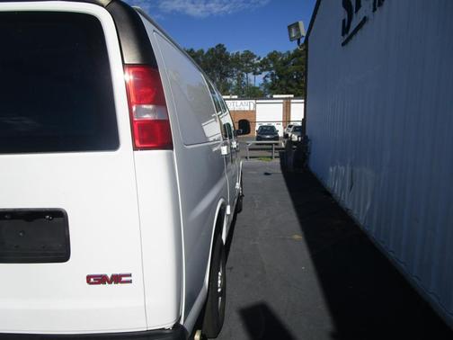 Photo 5 of 20 of 2020 GMC Savana 2500 Work Van