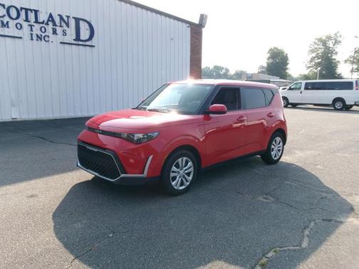 Inferno Red 2025 Kia Soul LX
