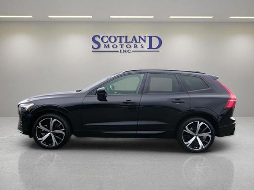 2025 Volvo XC60 B5 Ultra