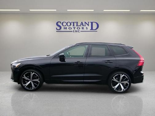 2025 Volvo XC60 B5 Ultra