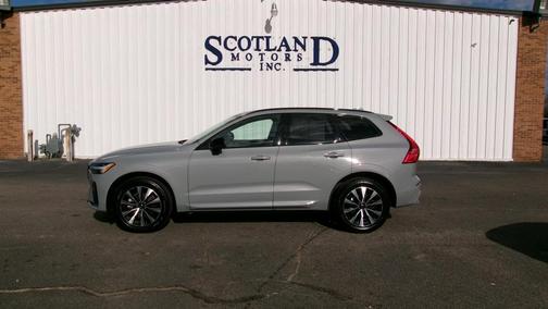 2025 Volvo XC60 B5 Plus