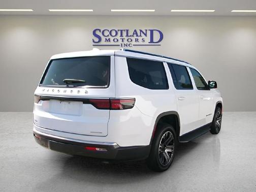 2022 Jeep Wagoneer Series III 4x4