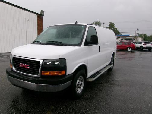 2023 GMC Savana 2500 Work Van
