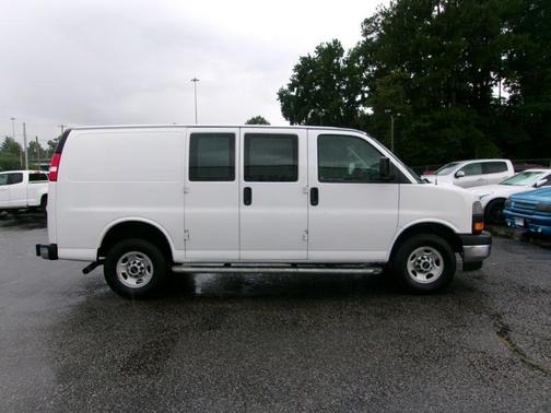 2023 GMC Savana 2500 Work Van