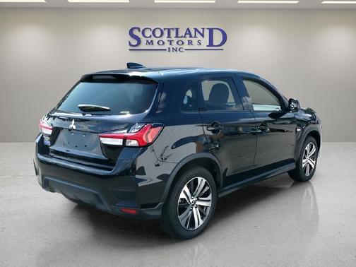 Labrador Black Pearl 2025 Mitsubishi Outlander Sport 2.0 ES