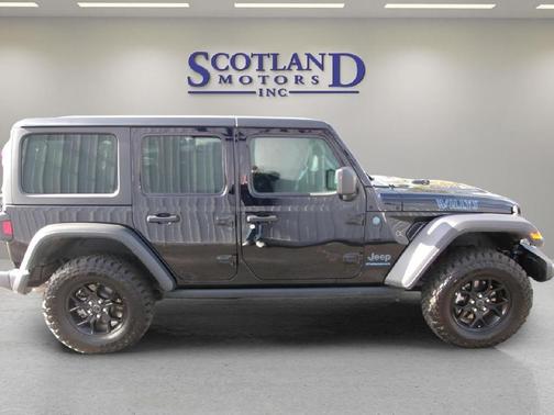Black Clearcoat 2025 Jeep Wrangler 4xe Willys
